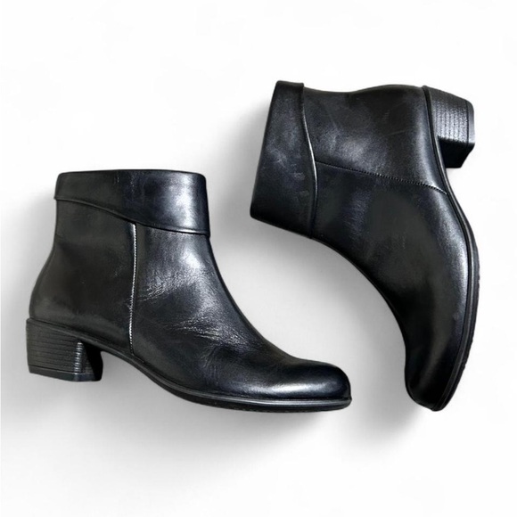 Ecco Boots Women’s 8.5 - Picture 1 of 8
